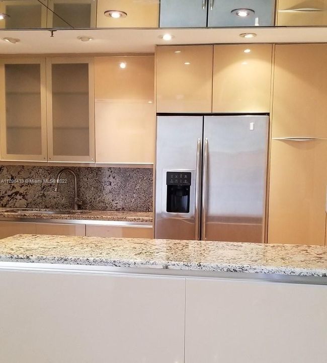 APT-1710 - 2000 Towerside Ter, Condo with 2 bedrooms, 2 bathrooms and null parking in Miami FL | Image 10