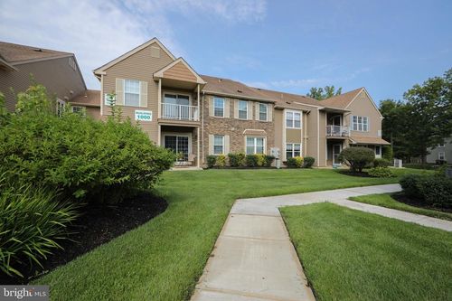 1011 Scotswood Ct, MOUNT LAUREL, NJ, 08054-1820 | Card Image