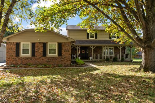 1224 Vera Dr, New Palestine, IN, 46163-9757 | Card Image