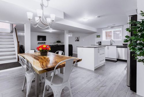 2-1492 Northdale St, Gloucester, ON, K1B4G6 | Card Image