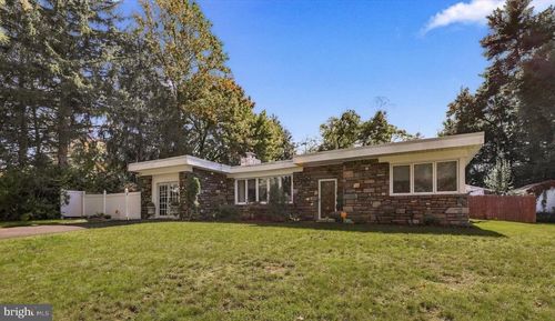 716 Martens Ln, SPRINGFIELD, PA, 19064-1210 | Card Image