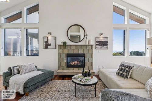 46 Carisbrook Ln, Oakland, CA, 94611-1614 | Card Image