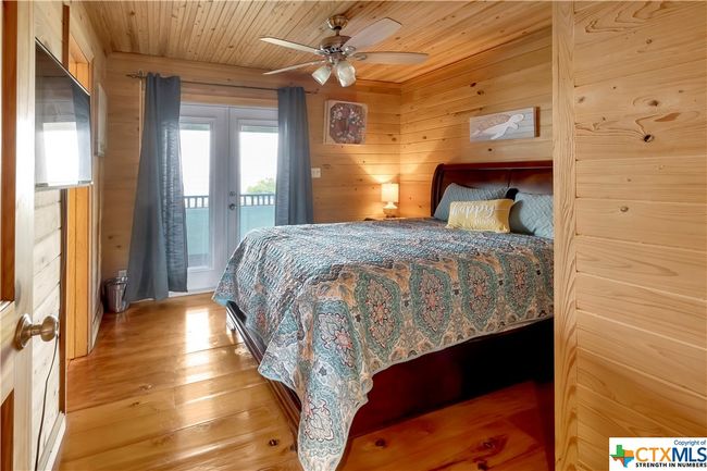 403 Bay St, House other with 4 bedrooms, 3 bathrooms and null parking in Austwell TX | Image 32