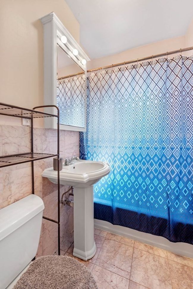 APT-33 - 1666 Commonwealth Ave, Condo with 1 bedrooms, 1 bathrooms and null parking in Boston MA | Image 13