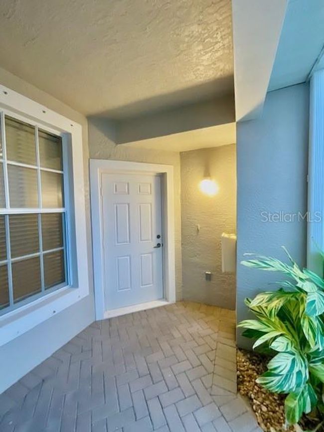 Entryway | Image 6