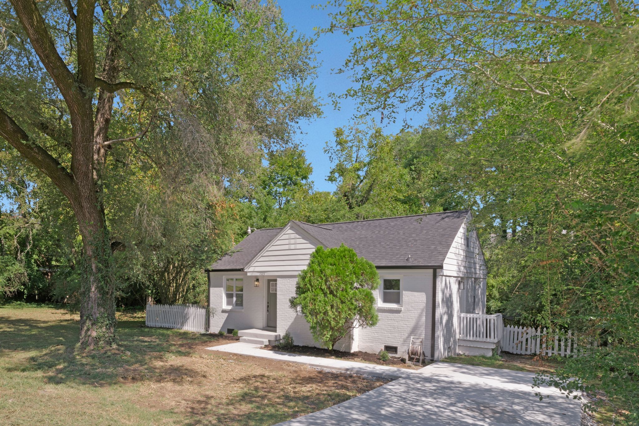 Sunnymeade Dr, Nashville, TN 37216