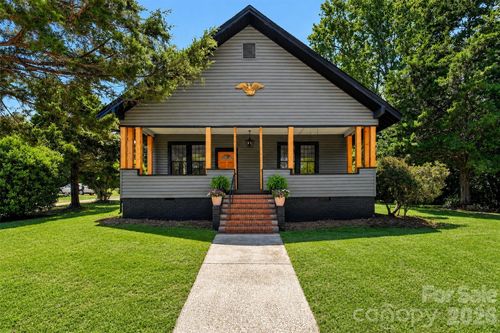 32 Pinecrest Ave, Great Falls, SC, 29055-1340 | Card Image