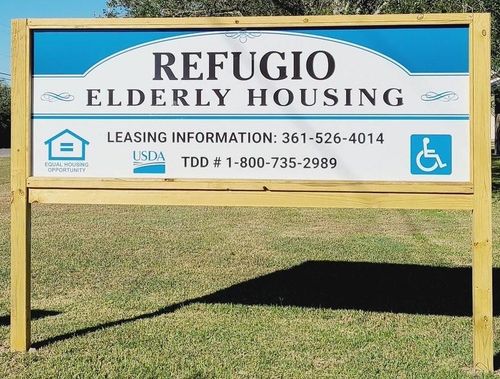 602 W Commons St, Refugio, TX, 78377-2445 | Card Image