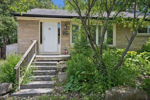 16 Beaucourt Pl, Hamilton, ON, L8S2P7 | Card Image