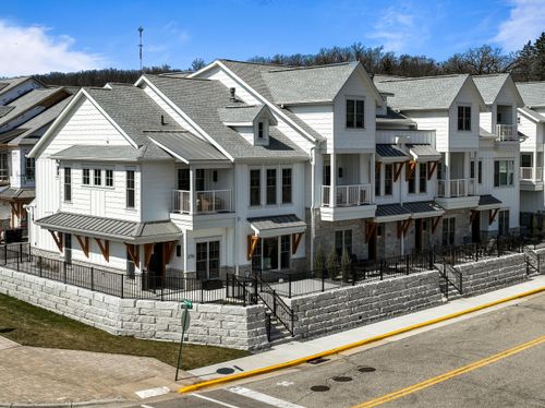 unit-9-278 High St, FONTANA, WI, 53125 | Card Image