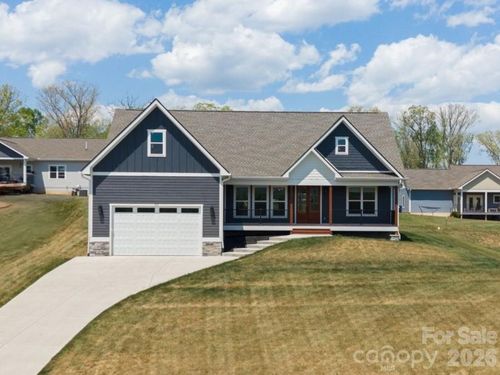 111 Pisgah Gap Dr, Candler, NC, 28715-0569 | Card Image