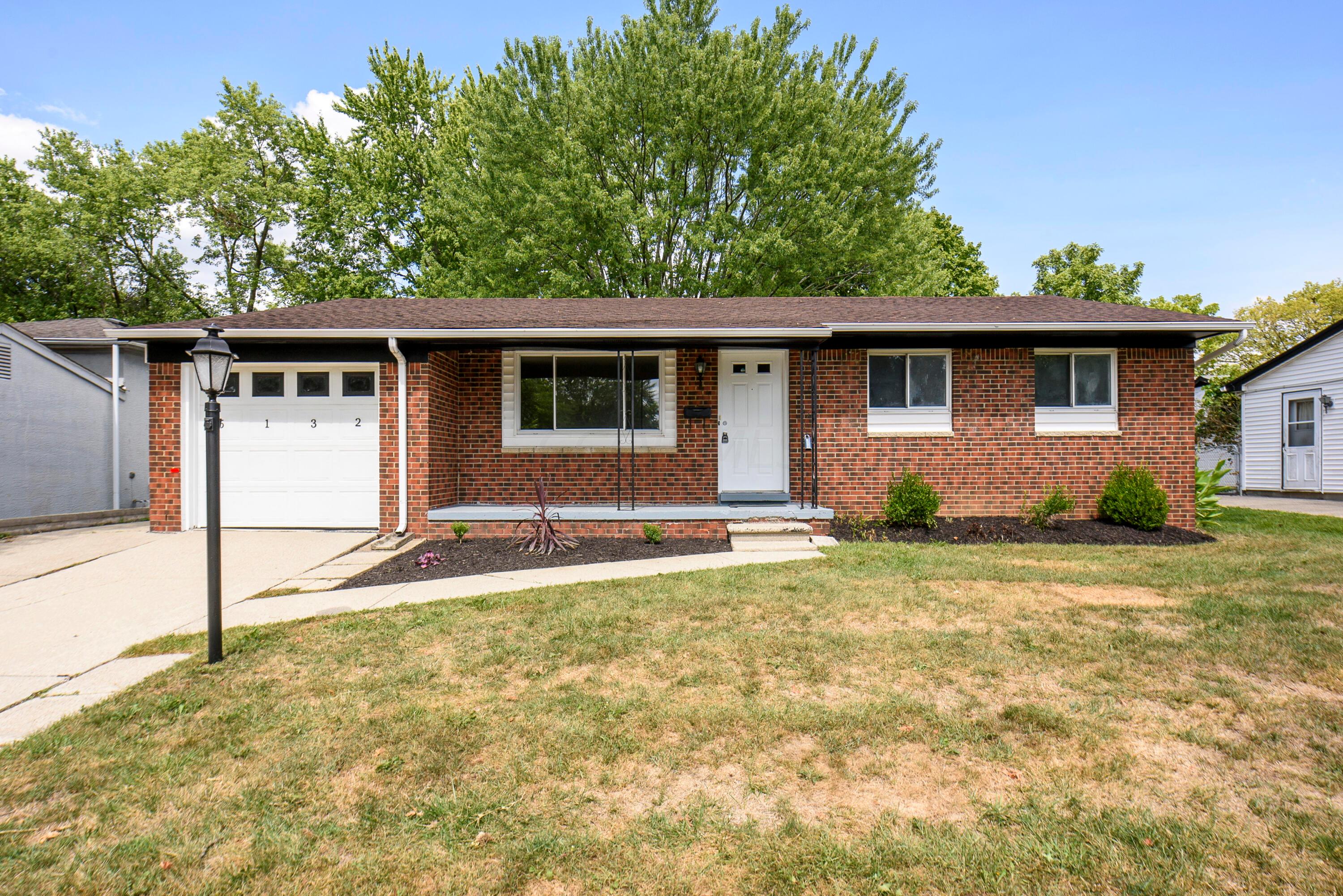 Botsford Dr, Columbus, OH 43232