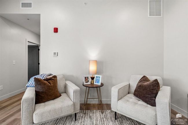 APT-201 - 3010 Fieldhouse Cir, Condo with 2 bedrooms, 2 bathrooms and null parking in Manhattan KS | Image 6