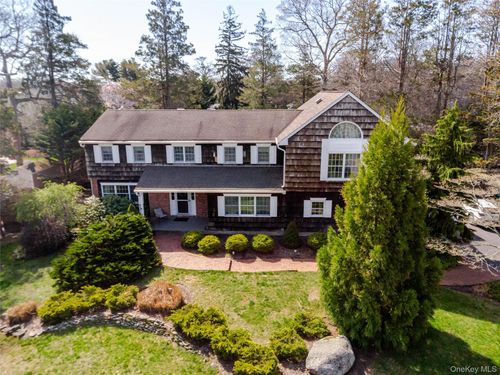 4 Josephine Ln, East Islip, NY, 11730-3104 | Card Image
