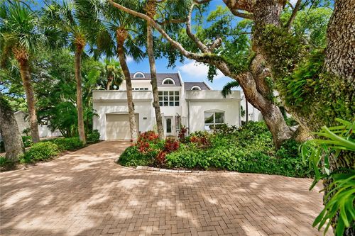 8303-8303 Chinaberry Rd, Vero Beach, FL, 32963-4202 | Card Image