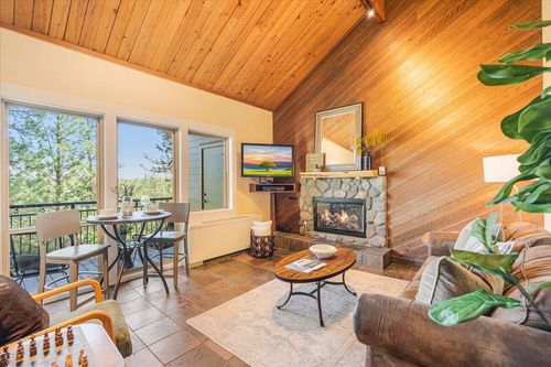 1033-18575 Sw Century Dr, Bend, OR, 97702-1950 | Card Image