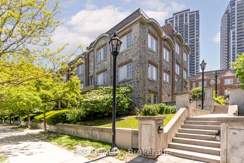 23-93 The Queensway, Toronto, ON, M6S5A7 | Card Image