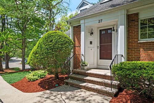 26-27 Fuller Pond Rd, Middleton, MA, 01949-2374 | Card Image