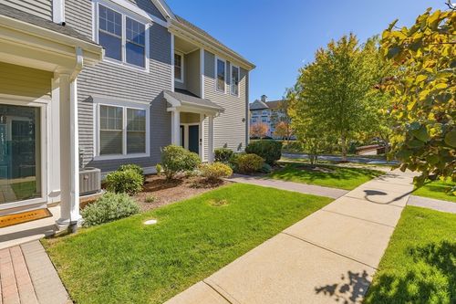 h-48 Seven Springs Ln, Burlington, MA, 01803-5123 | Card Image