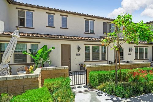 3-5604 Altamura Way, Fontana, CA, 92336-4681 | Card Image