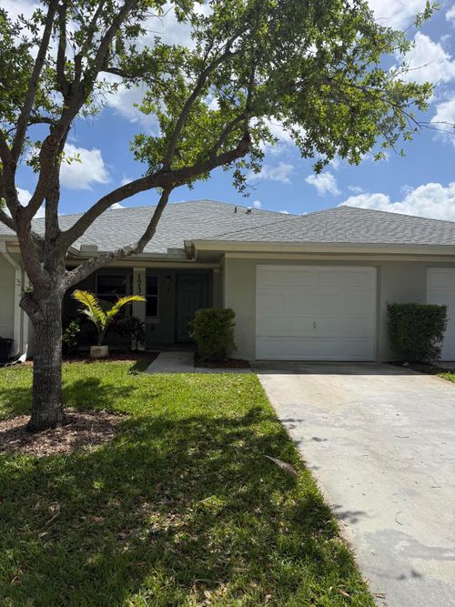 1739 N Dovetail Dr, Fort Pierce, FL, 34982-8018 | Card Image