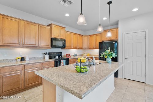 14037 E Cariole Street, Vail, AZ, 85641 | Card Image