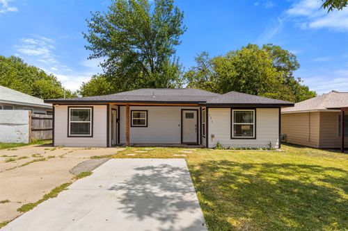 701 Sw 5th St, Grand Prairie, TX, 75051-2960 | Card Image