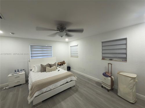 1-17100 Nw 77th Ct, Hialeah, FL, 33015-3816 | Card Image