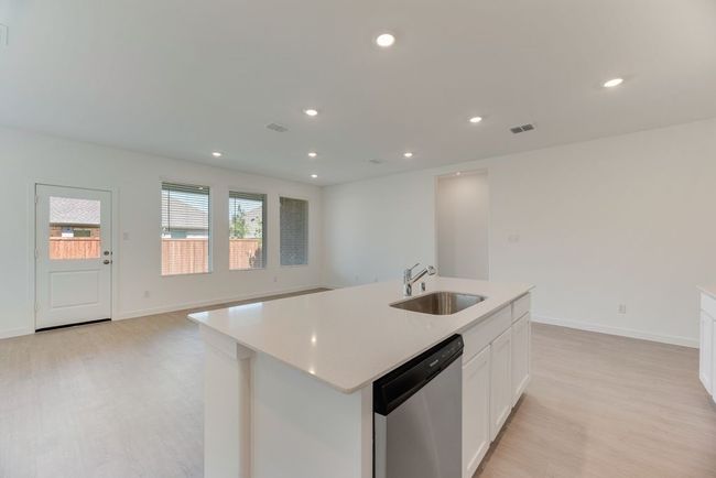 3801 Turtle Xing, House other with 4 bedrooms, 2 bathrooms and null parking in Mesquite TX | Image 7
