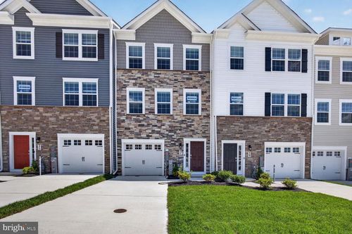 27 Merion Avenue, Baltimore, MD, 21237 | Card Image