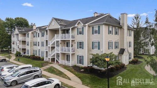 251 Kempsey Dr, North Brunswick, NJ, 08902-4221 | Card Image