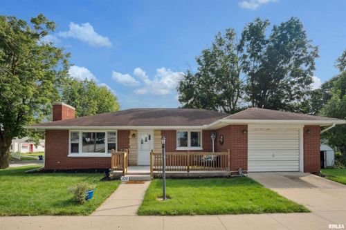 106 Church Ave, Lost Nation, IA, 52254-9689 | Card Image