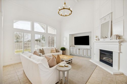 7935 Woodcrest Ct, Sugar Land, TX, 77479-5486 | Card Image
