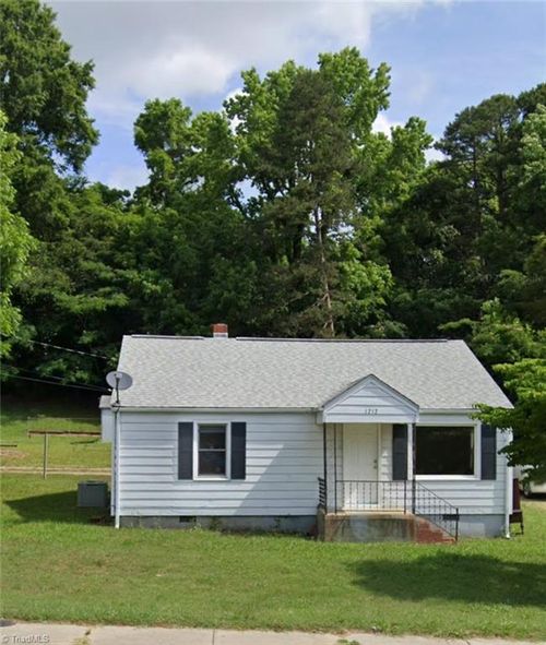 1212 W Vandalia Rd, Greensboro, NC, 27406-5607 | Card Image