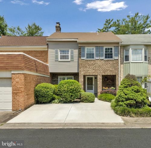 1013 Moorefield Hill Grv Sw, VIENNA, VA, 22180-6249 | Card Image