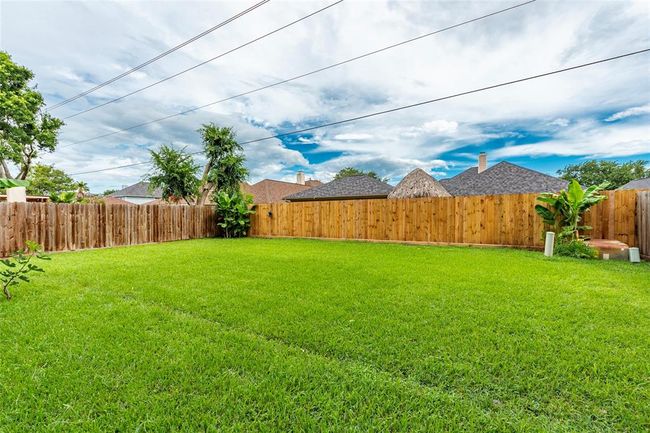 1417 Heron Dr, House other with 3 bedrooms, 3 bathrooms and 2 parking in Seabrook TX | Image 42