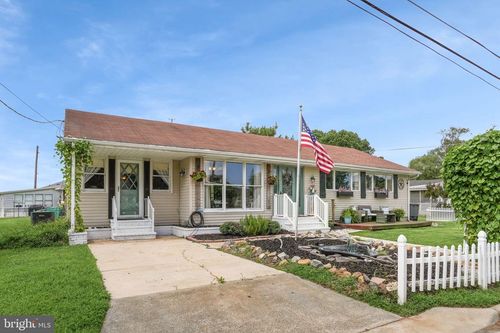 20165 Saxis Road, SAXIS, VA, 23427 | Card Image