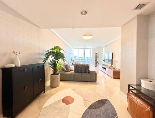 1901-18201 Collins Avenue, Sunny Isles Beach, FL, 33160 | Card Image