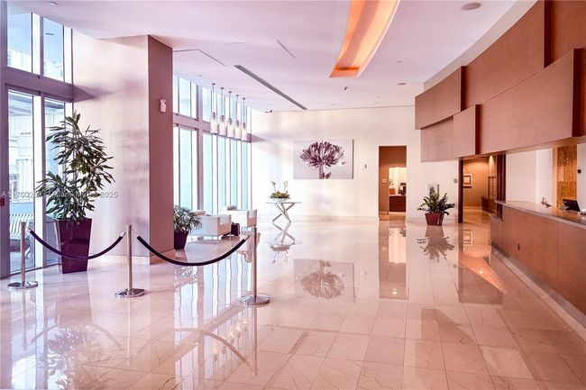 1115-N - 1111 Sw 1 St Ave, Condo with 1 bedrooms, 1 bathrooms and null parking in Miami FL | Image 5