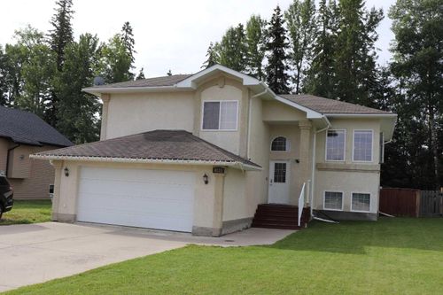4111 15 Ave, Edson, AB, T7E0A5 | Card Image