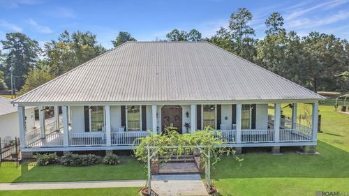 13850 Old Greenwell Springs Rd, Greenwell Springs, LA, 70739-3277 | Card Image
