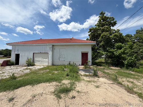 1401 N Oklahoma Ave, Okmulgee, OK, 74447-2248 | Card Image