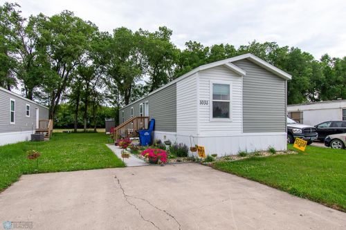 1031 Gibraltor Ave N, Fargo, ND, 58102-5521 | Card Image