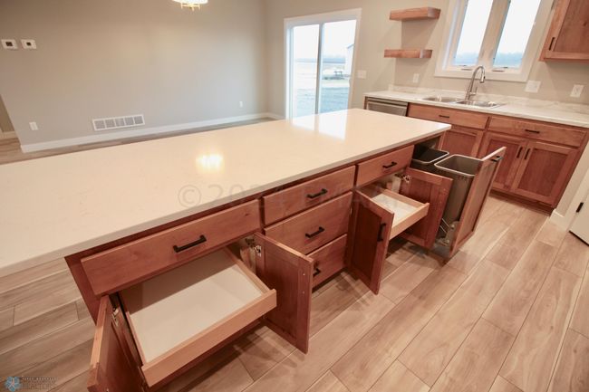 Custom pull outs | Image 35
