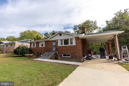 6911 Groveton Dr, CLINTON, MD, 20735-4044 | Card Image