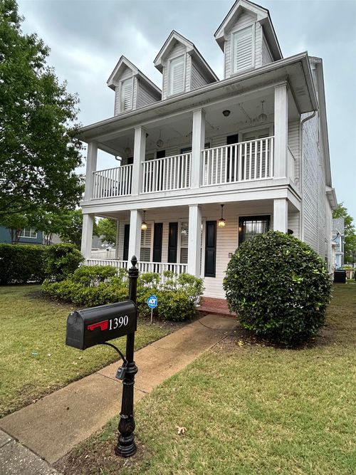 1390 Island Town Dr, Memphis, TN, 38103-9026 | Card Image