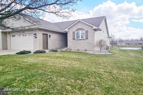 5 Logmark Pl, Saginaw, MI, 48603-8652 | Card Image