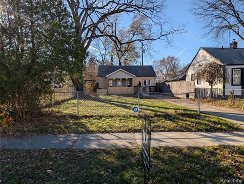 4607 Radnor St, Detroit, MI, 48224-1478 | Card Image