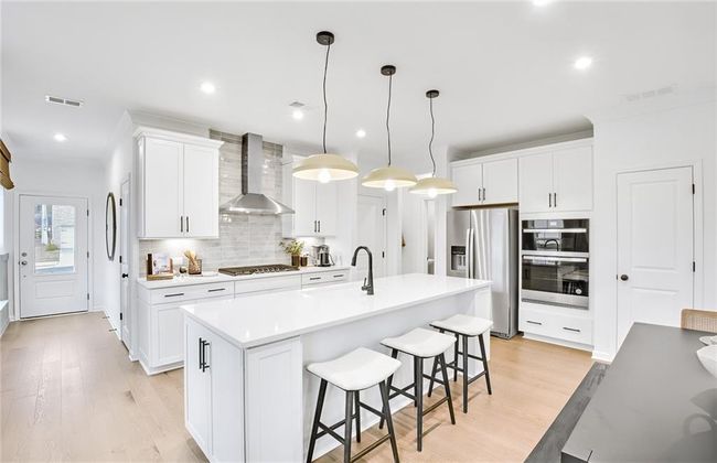 5769 Tillman Way, Townhouse with 3 bedrooms, 3 bathrooms and null parking in Powder Springs GA | Image 4