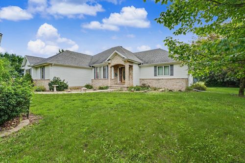 2048 County Road 1800 E, Urbana, IL, 61802-9613 | Card Image